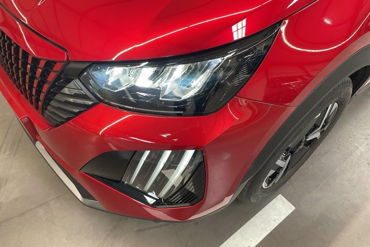 Peugeot 2008 Allure 1.2 75kW S&S BVM6 Peugeot 2008 Allure 1.2 S&S BVM6